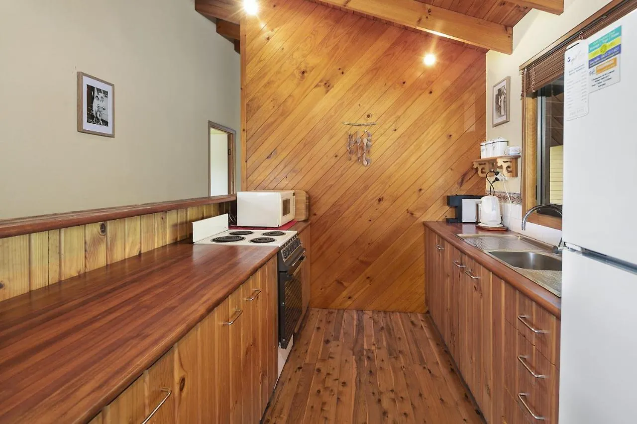 112 Mooloomba Road Villa Point Lookout 0*,  Australien